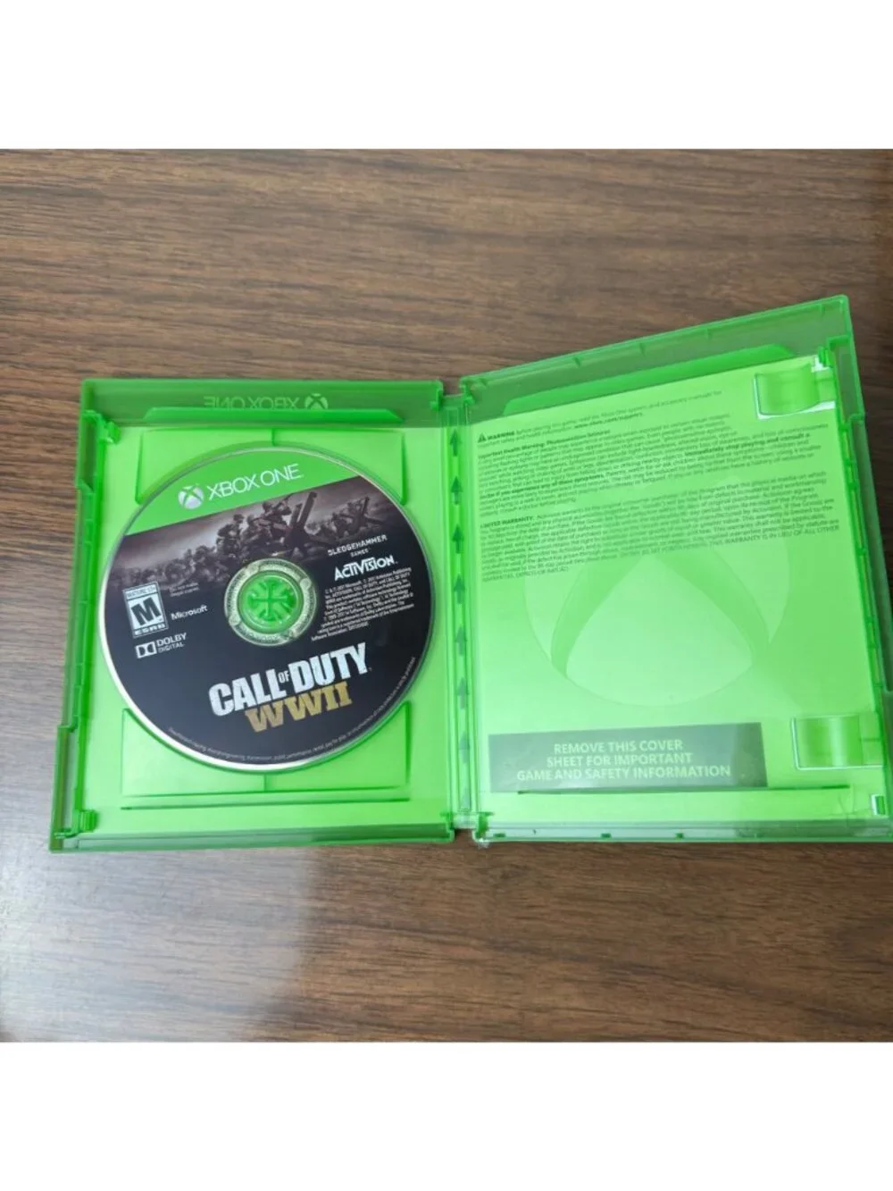 Call of Duty: WWII Video Game Xbox One Original Case COD Multiplayer Zombies